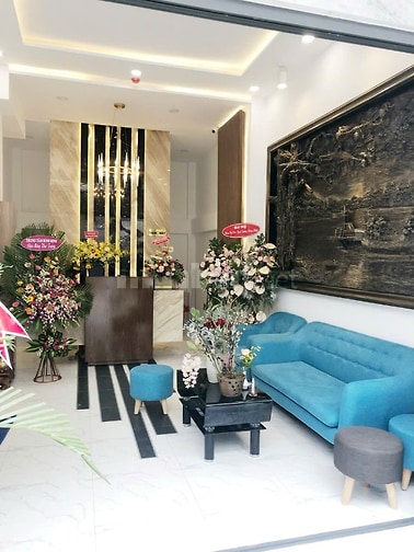 Cho thuê nguyên căn khách sạn 13 phòng trung tâm Đà Lạt, gần chợ