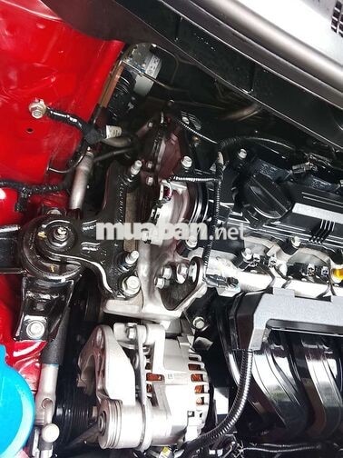Hyundai Stargazer 7 chỗ tự động đỏ