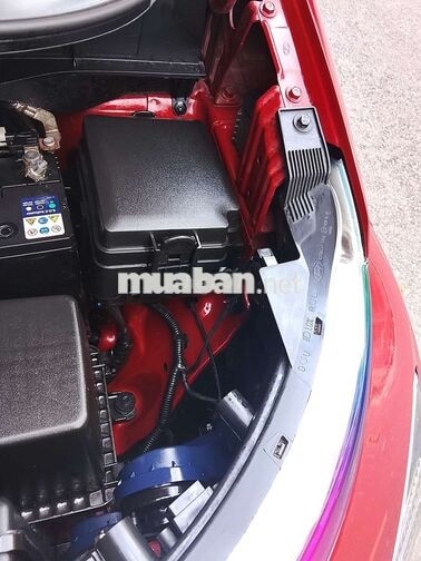 Hyundai Stargazer 7 chỗ tự động đỏ