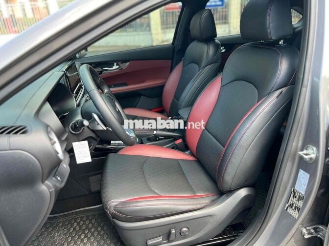 Kia K3 2024 2.0Premium odo 9.000km