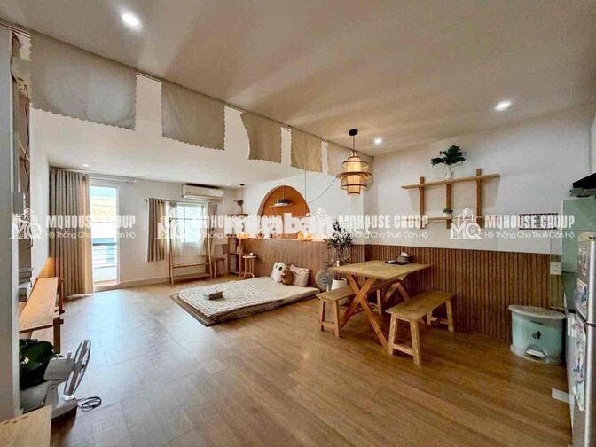 Cho thuê studio 35m2 , ban công lớn ngay bờ kè Trường Sa