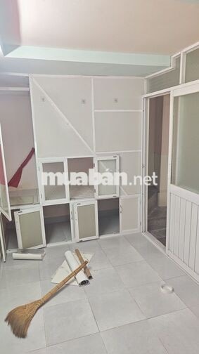 Cho thuê nhà nguyên căn 3pn 2wc 1 bếp, điện nước nhà nước
