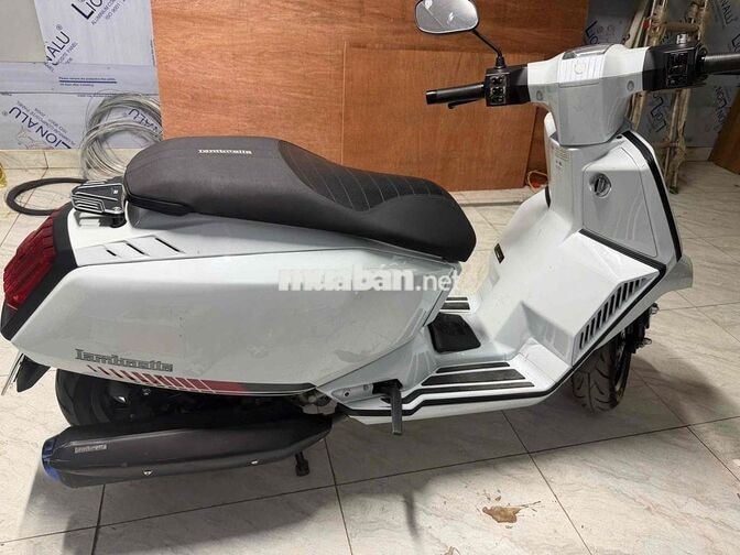 Lambretta X125 2025 màu Trắng