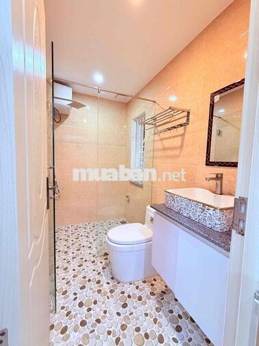 🏡 CHO THUÊ CĂN 1 NGỦ – PHÒNG 402 LÊ VĂN DUYỆT  * Diện tích: 80m² * 2 W