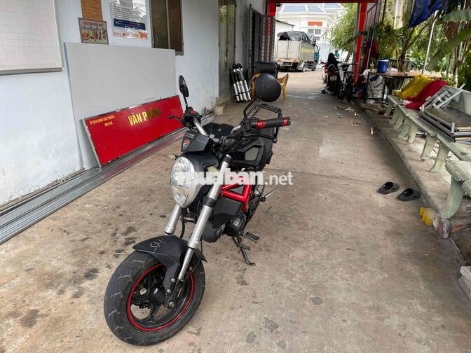 Xe mô tô mini 696 110cc Đen đỏ