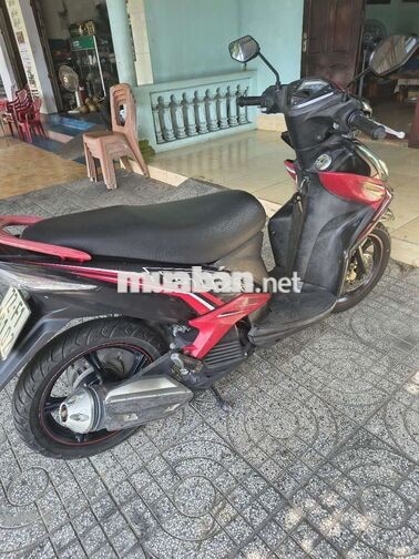 Yamaha Luvias Fi màu Đen đỏ