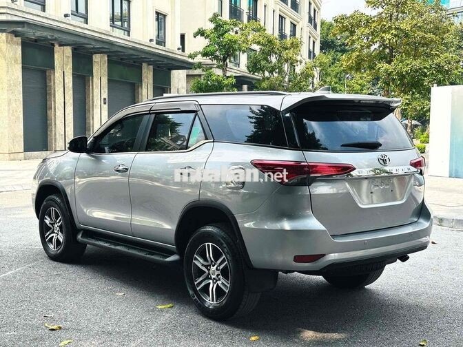 Toyota Fortuner 2018 AT 9 vạn Xám