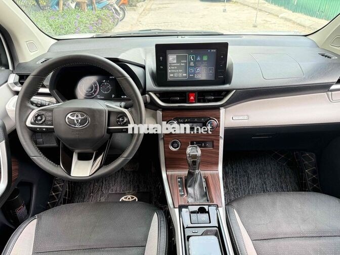 Toyota Veloz 2022 1.5 Tự động 8v6km Trắng