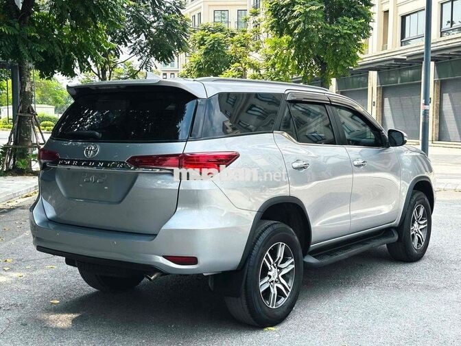 Toyota Fortuner 2018 AT 9 vạn Xám