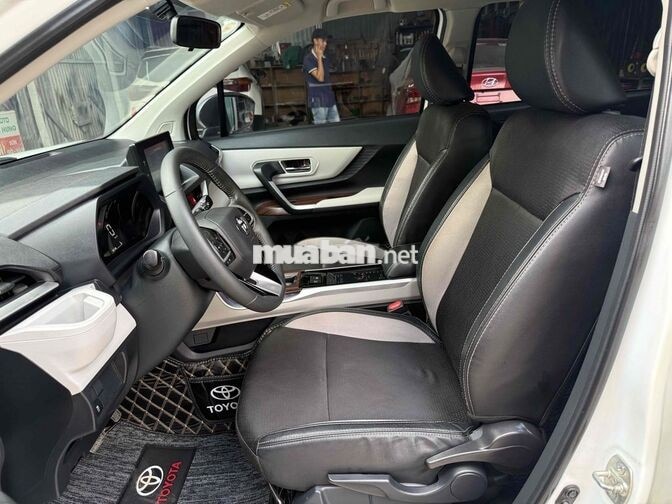 Toyota Veloz 2022 1.5 Tự động 8v6km Trắng