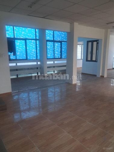 Cho thuê Nhà Xưởng 1000m2 (30x35m) đường Đoàn Hồng Phước, Tân Phú