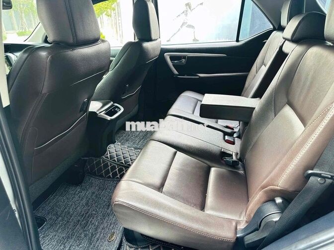 Toyota Fortuner 2018 AT 9 vạn Xám