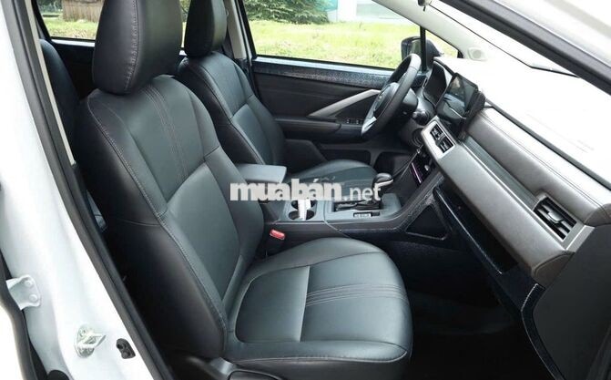 Mitsubishi Xpander 2023 Premium Trắng