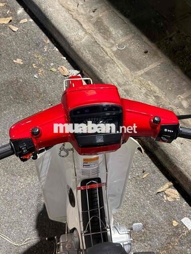 Honda Super Dream màu Đỏ