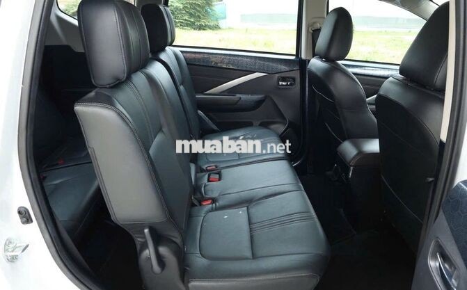 Mitsubishi Xpander 2023 Premium Trắng