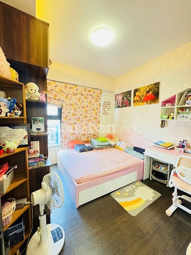 Bán gấp chung cư Imperia Sky Garden Minh Khai, Dt 98m2, 3 ngủ, 2 wc.