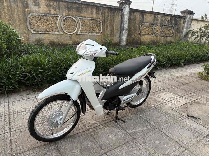 Honda Wave Alpha 100cc màu trắng