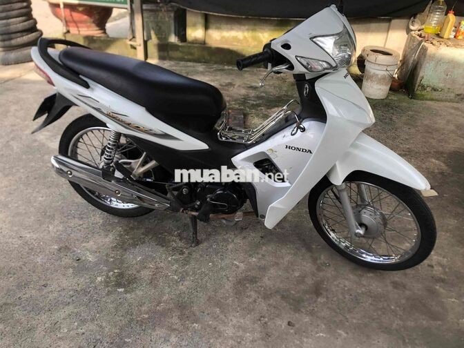 Honda Wave Alpha 110 2017 màu trắng