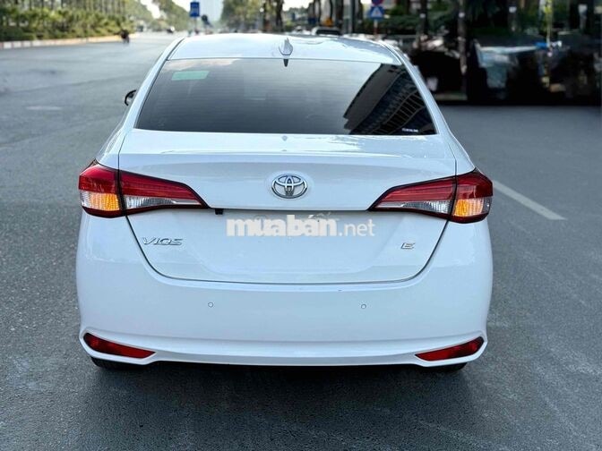 Toyota Vios 2023 1.5E MT 8.2v km Trắng