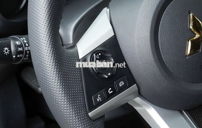 Mitsubishi Xpander 2023 Premium Trắng