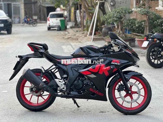 Suzuki GSX 150R 2020 màu đen đỏ