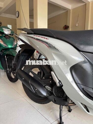vison 2023 . bánh lớn. lướt 3k km . zin nguyen bản