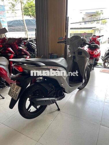 vison 2023 . bánh lớn. lướt 3k km . zin nguyen bản