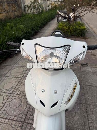 Honda Wave Alpha 100cc màu trắng