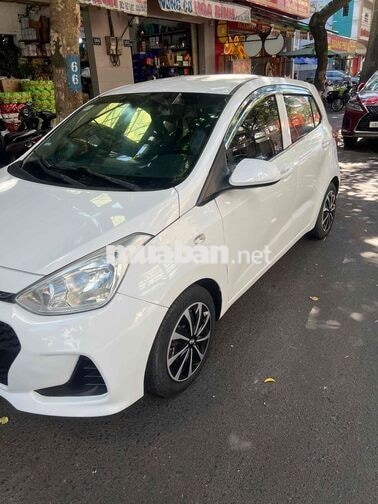 Hyundai Grand i10 2015 5 chỗ trắng