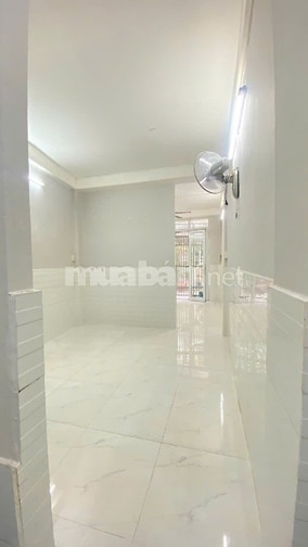 Cho thuê nhà nguyên căn, số 414/11 Nguyễn Tri Phương phường Vườn Lài