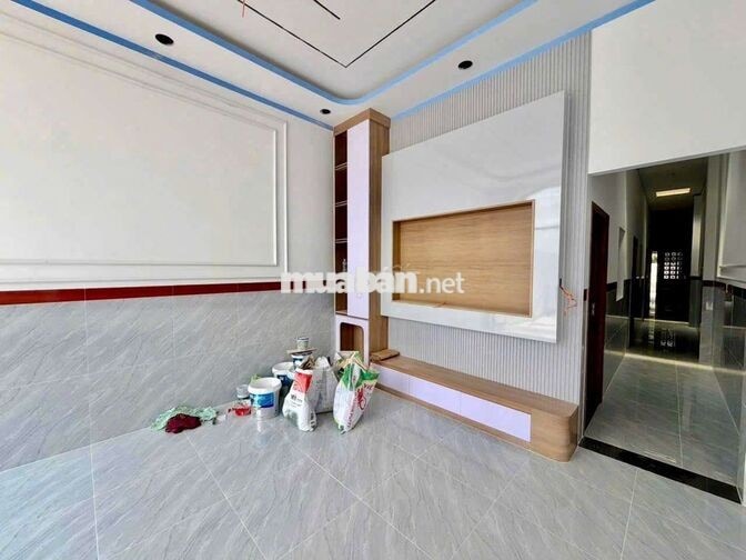 cần bán gấp căn nhà vị trí đẹp