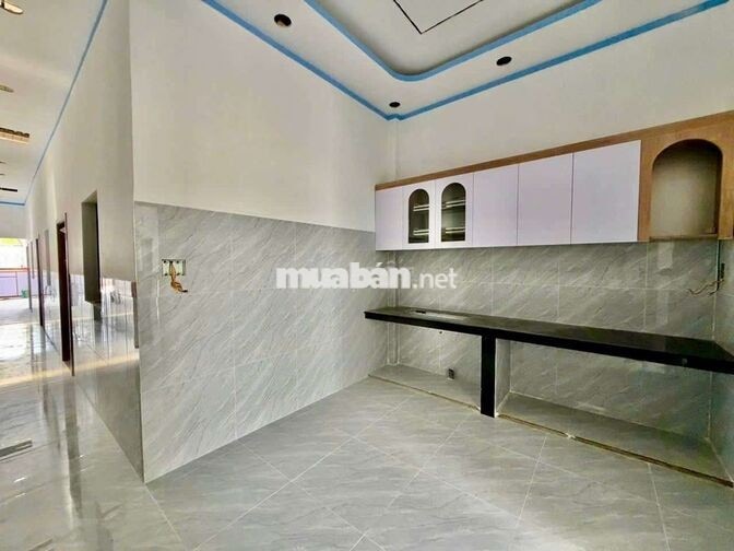 cần bán gấp căn nhà vị trí đẹp