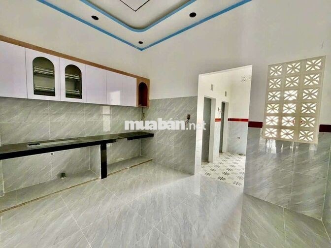 cần bán gấp căn nhà vị trí đẹp