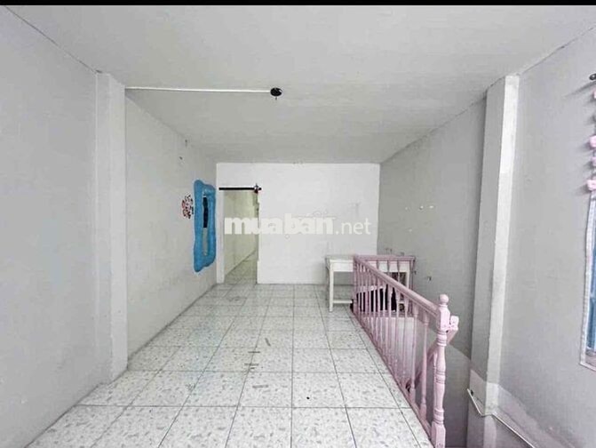 Cho thuê nhà mặt tiền đường Phó Đức Chính - nhà 4x20m, 1 trêt 1 lầu