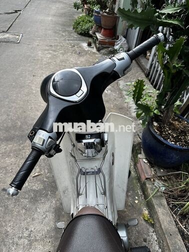 Espero 50cc 2024 22.000 km đen nhám, chính chủ HCM