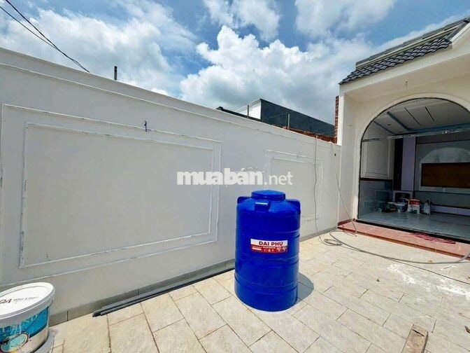 cần bán gấp căn nhà vị trí đẹp