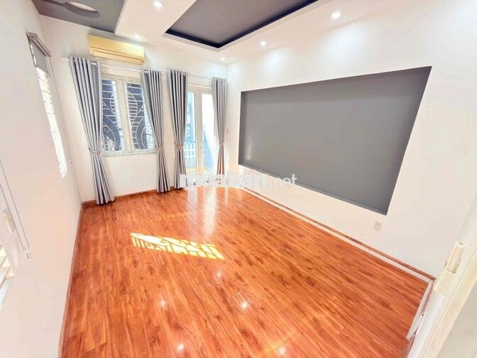 Cho thuê nhà nguyên căn 2 tầng, full nội thất, trung tâm Đà Nẵng