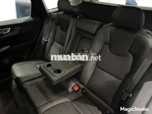 Xe Volvo XC60 Ultra B5 AWD 2025 - 2 Tỷ 99 Triệu