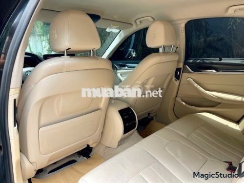 Xe BMW 5 Series 520i 2018 - 899 Triệu