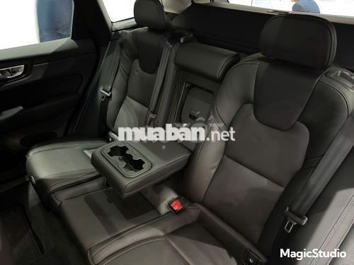 Xe Volvo XC60 Ultra B5 AWD 2025 - 2 Tỷ 99 Triệu