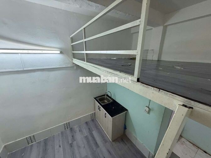 Phòng trọ kế bên trường ĐH Sài Gòn