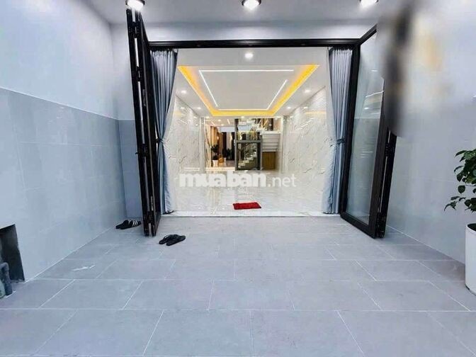 4,2x20 6 tầng full nội thất có thang máy ô tô vào nhà 6pn 8wc 
