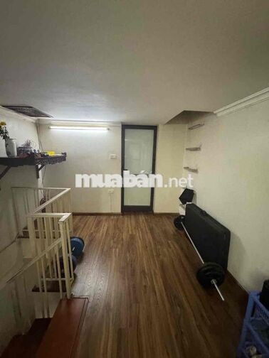 cho thuê nhà nguyên căn phố Lò Đúc 40m2 x3T giá 11 triệu/1th LD