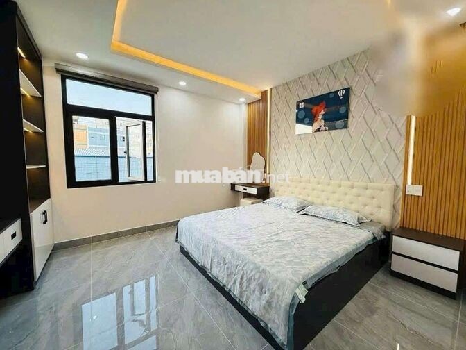 4,2x20 6 tầng full nội thất có thang máy ô tô vào nhà 6pn 8wc 