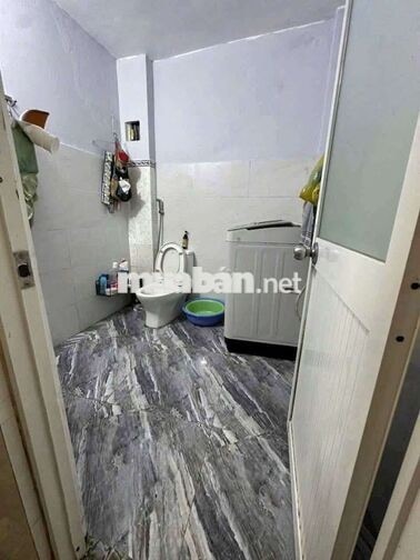 Nhà gác lửng sát bên hapyone D1 KDC phú hòa 1