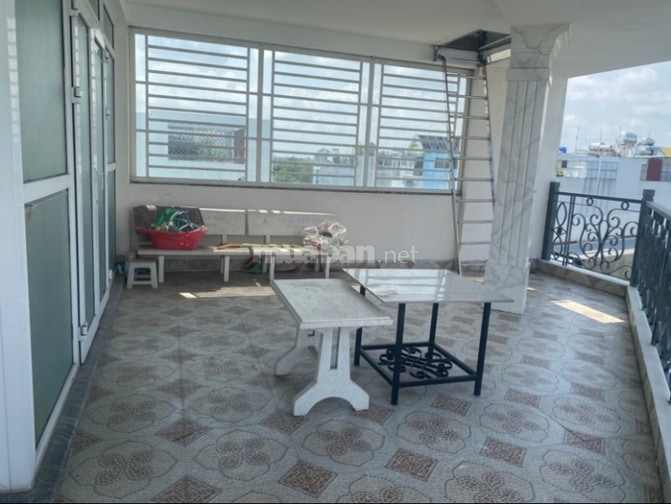 Bán nhà góc 2 mặt tiền kdc chợ đầu mối bình điền phường bình đông Q8cũ