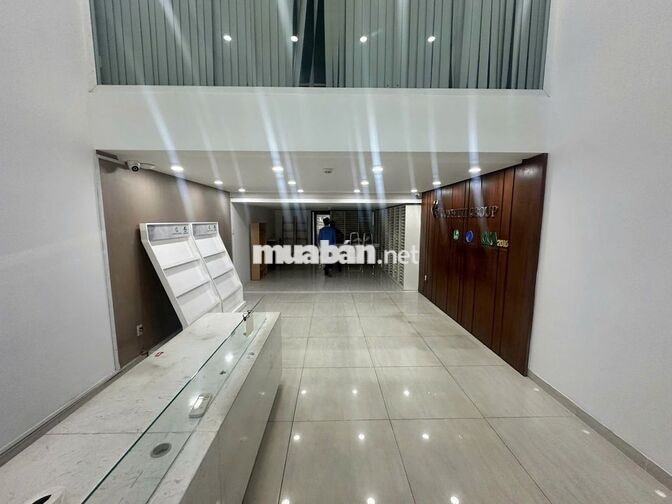 SIÊU PHẨM SÁT VẠN HẠNH MALL - Sư Vạn Hạnh, P12, Q10 - Sàn Suốt, Hầm Xe