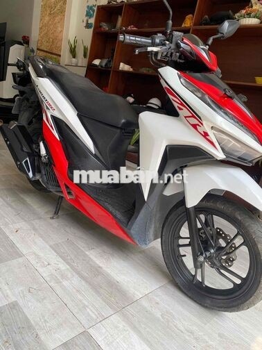Honda Vario 150 màu trắng đỏ
