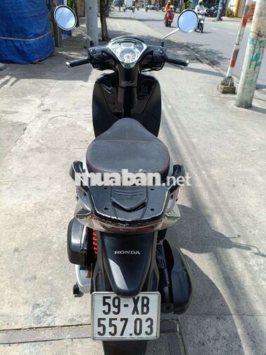 Honda SH Mode màu bạc đen