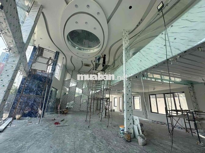 Cho thuê nhà ngang 33x15m đường Võ văn kiệt- Giá: 130tr